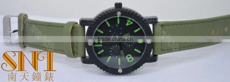 Vogue Spray Black Dial With Green Number Quartz Watch With For Man