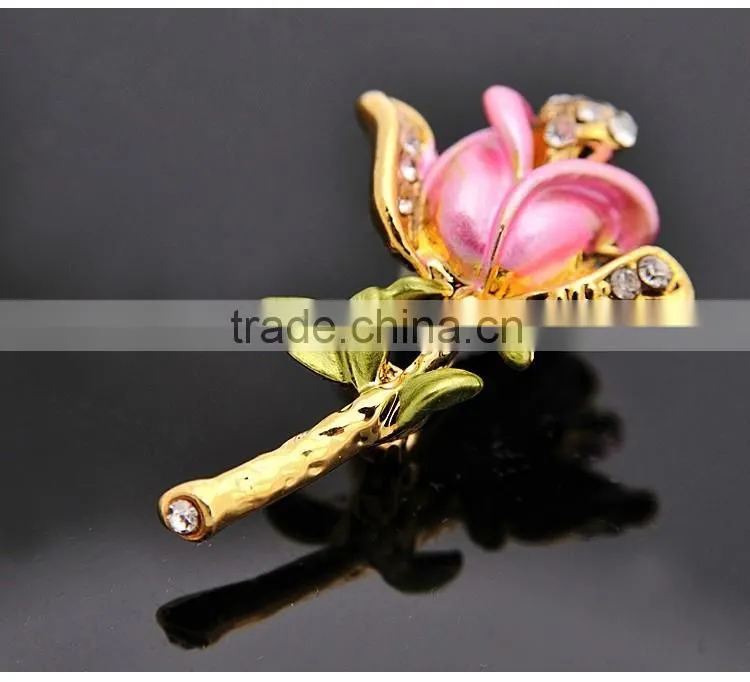 Fashion elegant pink rose crystal flower small scarf ring brooch