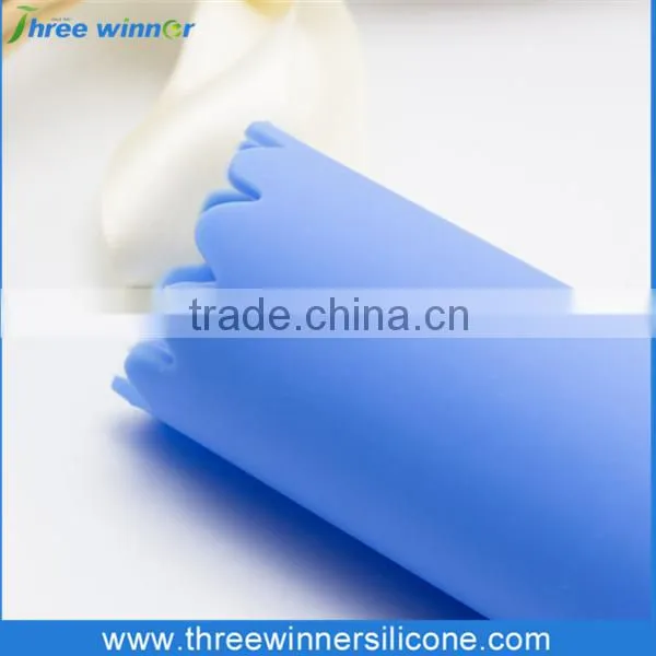 Food grade kitchen tools eco-friendly roller silicone garlic peeler
