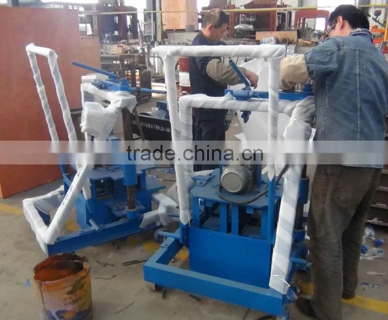Low price 2 piece small hollow block making machine