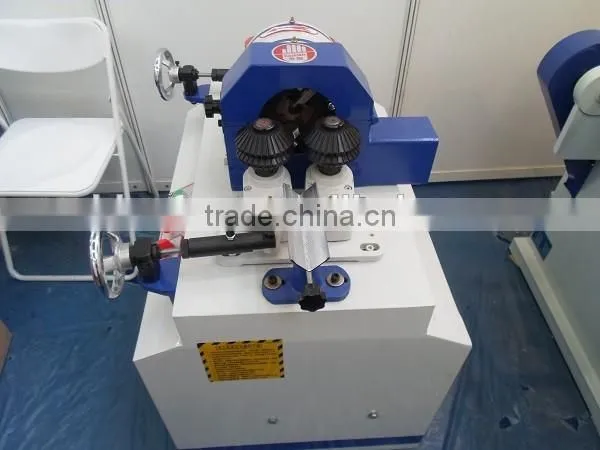 CE approved flexible broom handle / wood broom stick making machine