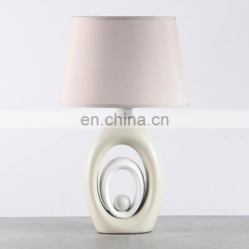 Modern style ceramic table light and home decorative table lamp
