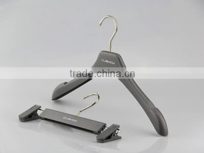 HA6846 gray rubber coated hanger plastic antislip coat hanger