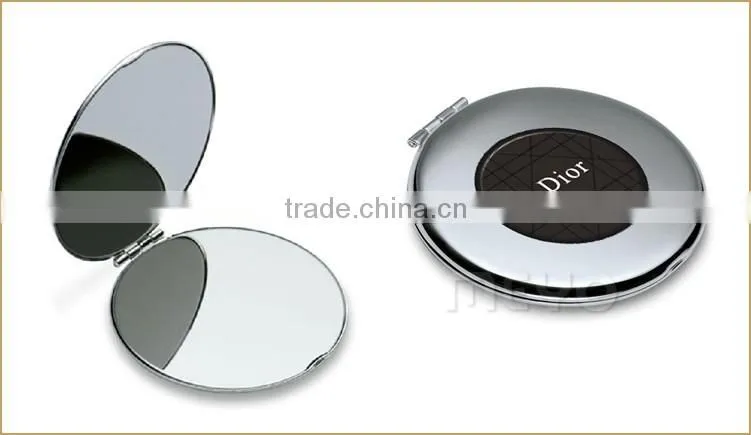 Classic folding metal reflected rounded makeup mirror