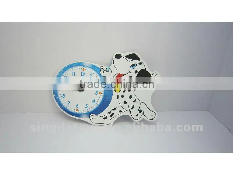 Beauty cat yellow and pink AIDS clock