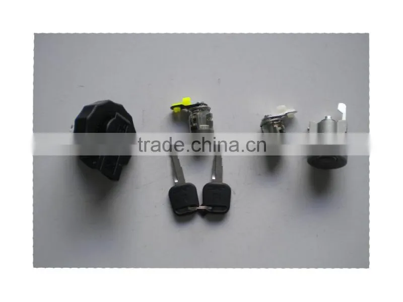 Kairui auto complete cylinder lock broad body Renren JMC QINGLING pick up truck spare parts