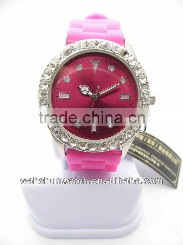 Vogue 2013 latest design sapphire women's wristband crystal watch