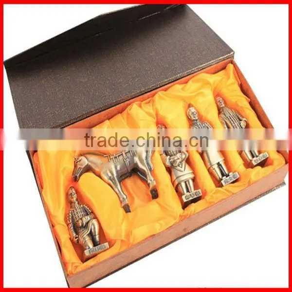 2014 Hot Custom Logo Cardboard Small Statue Gift Box