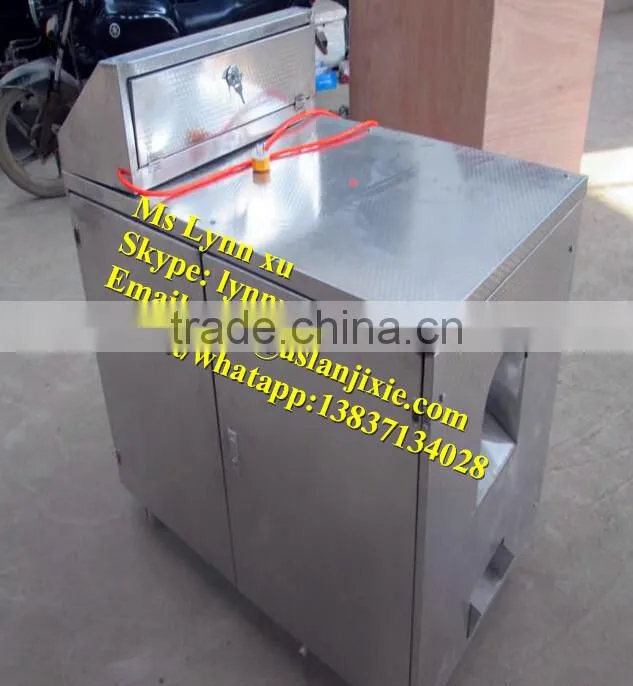 fish scaling and killing machine / industrial fish gutting machine