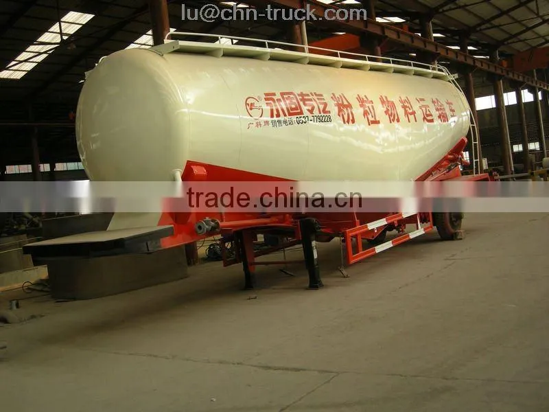 HOWO Bulk Powder Goods Tanker