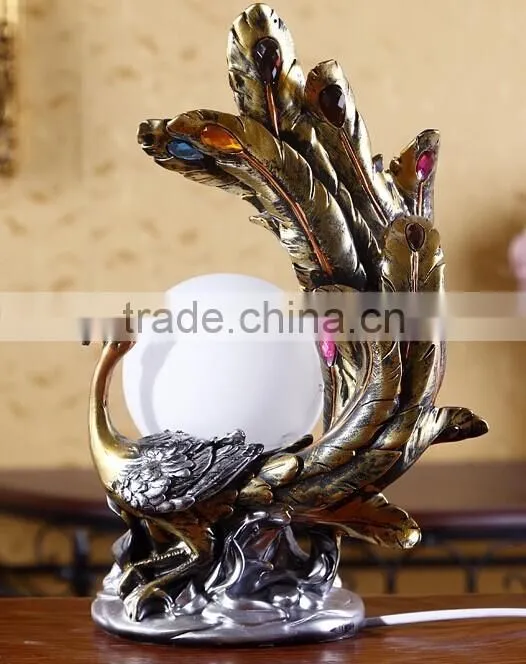 High Quality small resin peacock chair