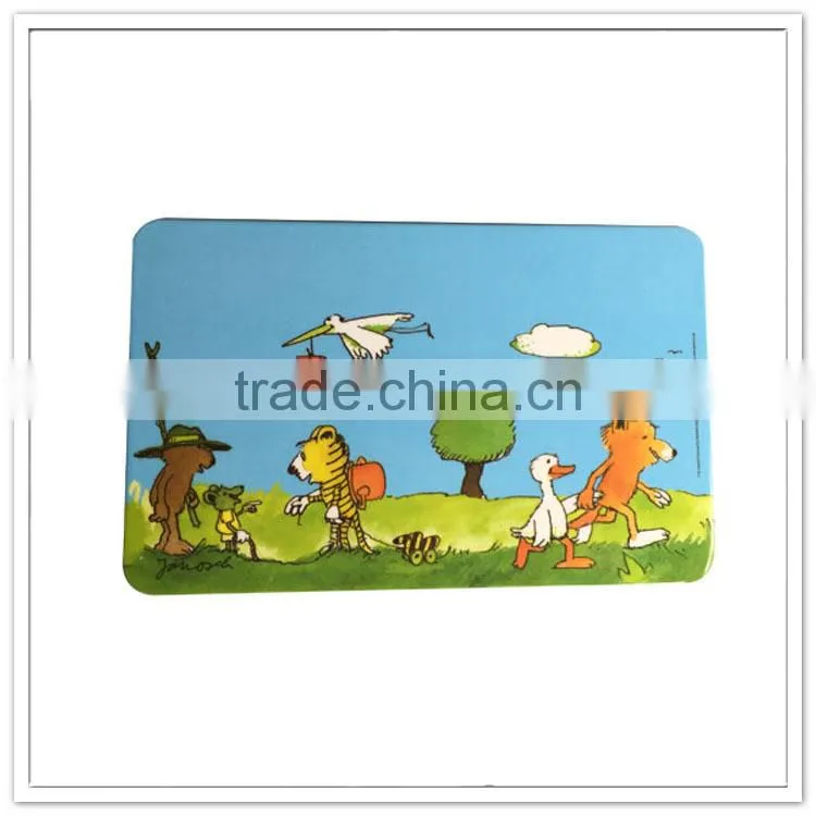 Wholesale kitchen items lovely animals print custom plastic baguette cutting board