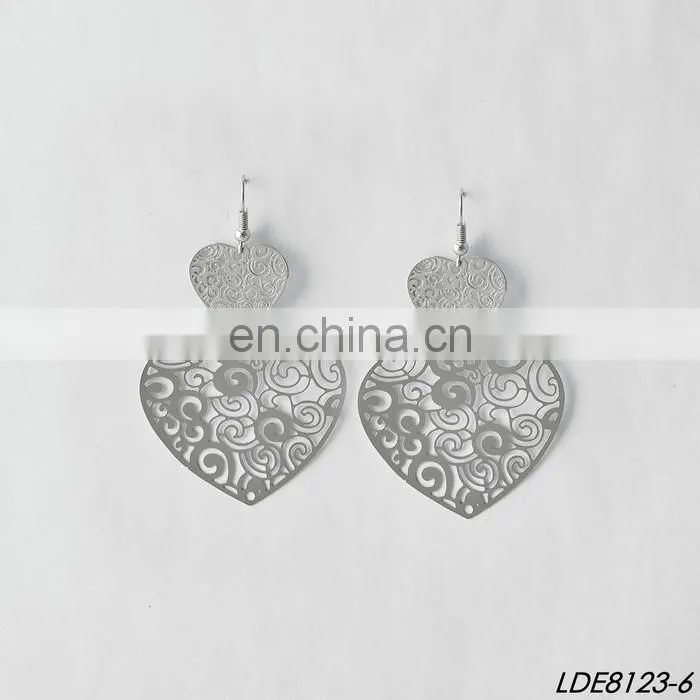Filigree earrings metal hollow painting heart earrings