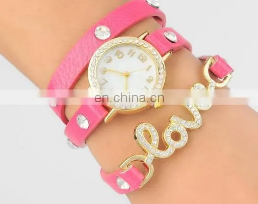 Newest Design Women Watches Retro Faux Leather Quartz Wristwatch with Bronze LOVE Word Luxury Watches Ladies