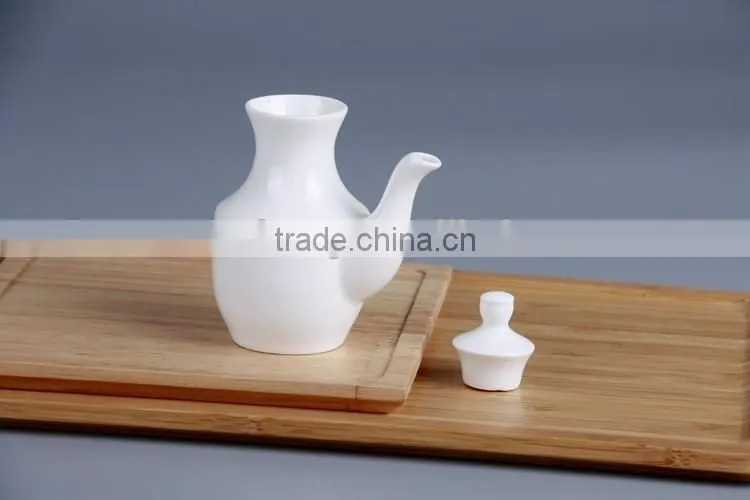 plain restaurant ceramic soy sauce and vinegar pot