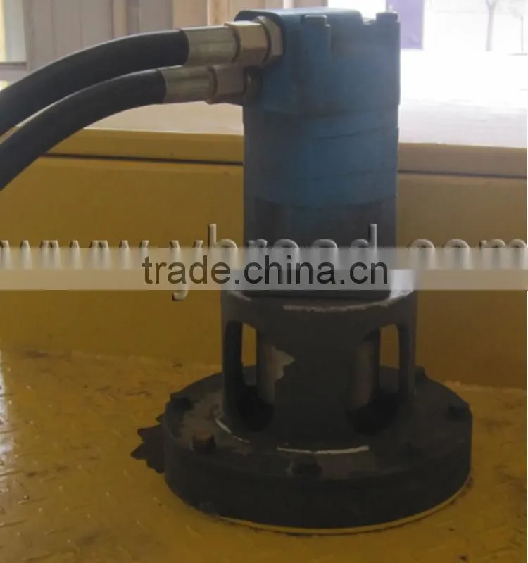 Road machines synchronous chip sealer