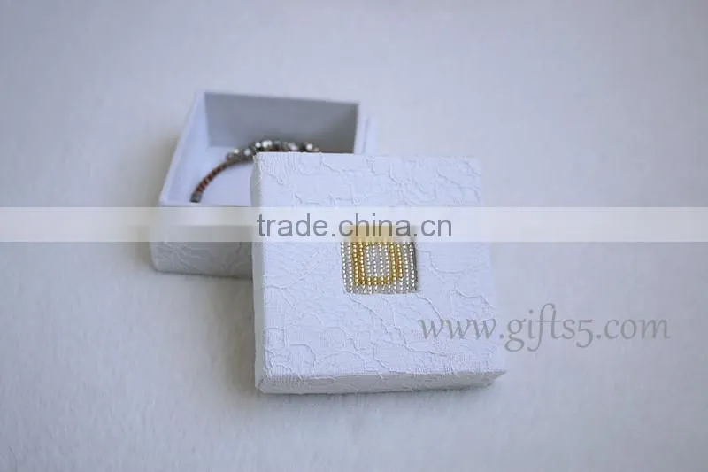 Gorgeous necklace jewelry box with beaded name plate of D