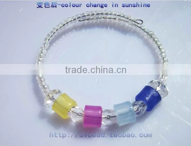DIY colour change bracelet for children
