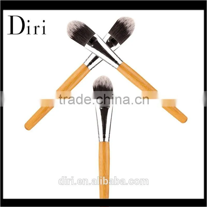 New Design Wood Handle Flawless Concealer makeup brush