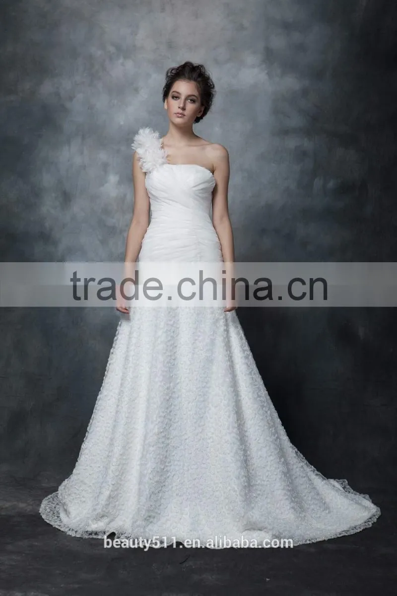 Wholesale Elegant A-line Sweetheart one shoulder Lace wedding gown with Long Sleeves wedding Bridal dress AS284