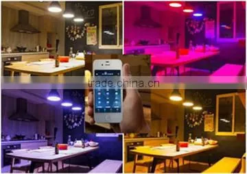 Bluetooth Wireless Control Multicolor 7w LED Smart Lighting Bulb with Speaker