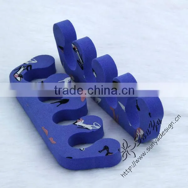 Comfortable toe separator