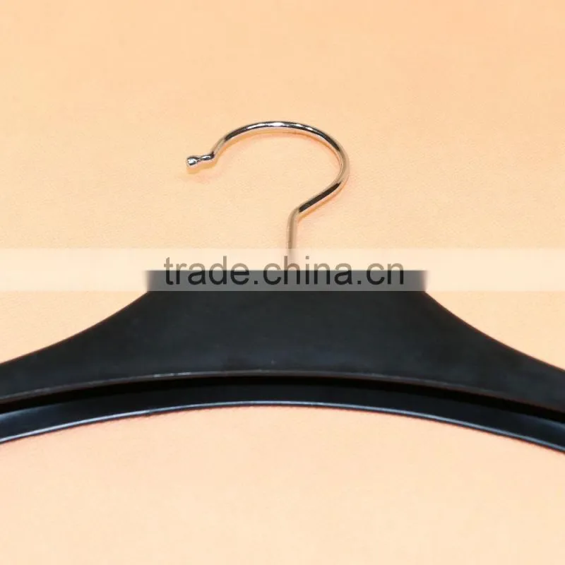 2015 High quality pure colour plastic clothing rack for cloth display