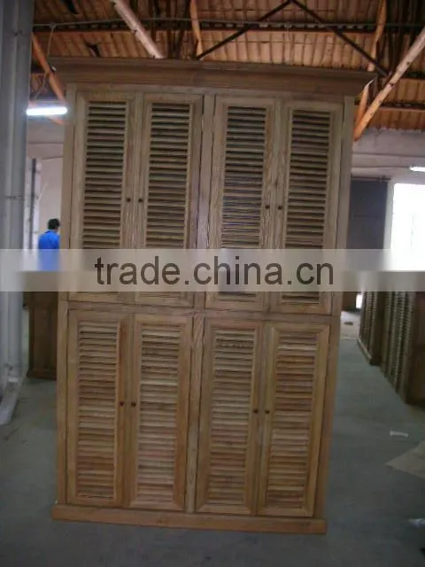 solid oak chest/cabinet