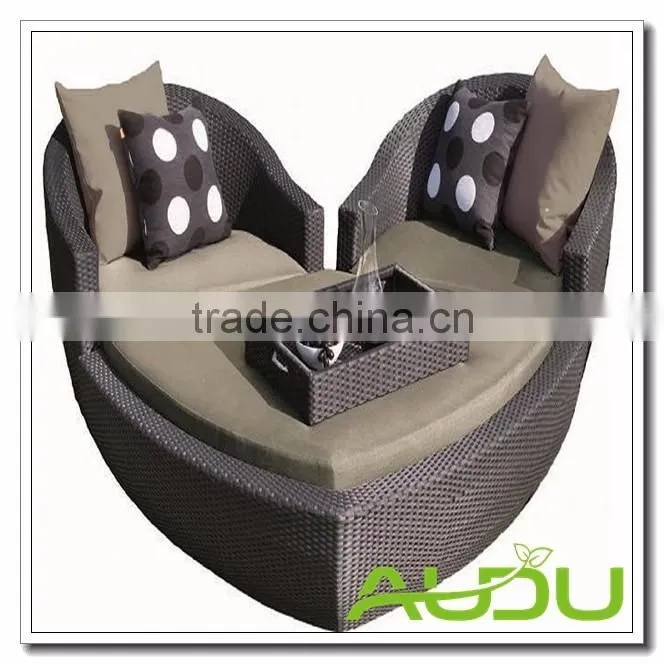 Audu UK Rattan Heart Daybed