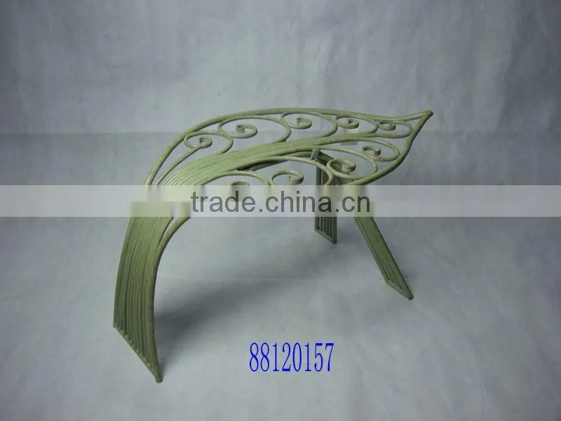 New leaf chair