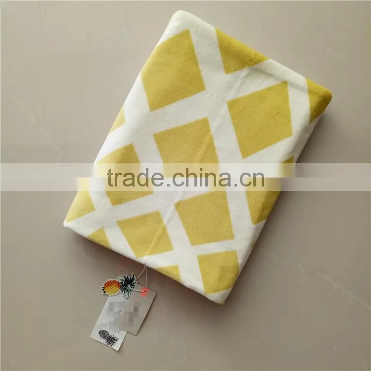 popular pineapple pattern print beach towel with custom tag