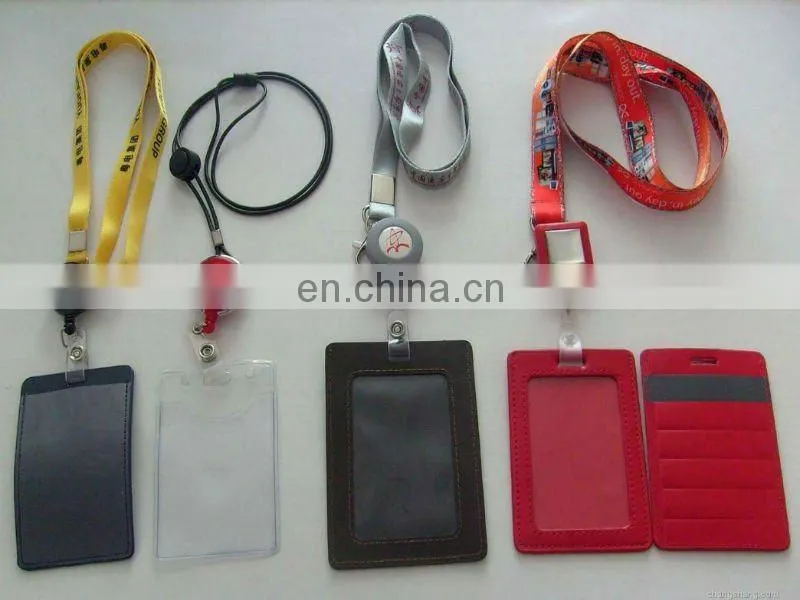 short lanyard with carabiner keychain