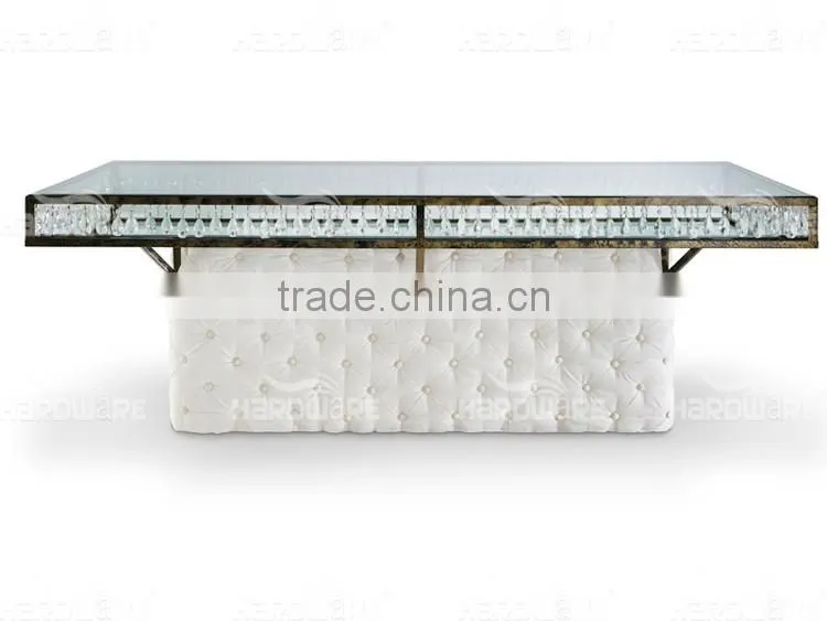 hotel crystal pendant cake table , tempered dining table for wedding