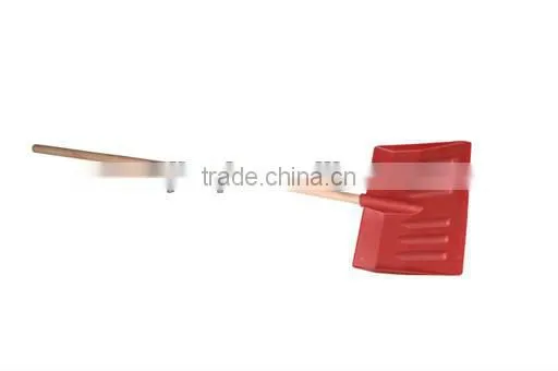 SNOW SHOVEL