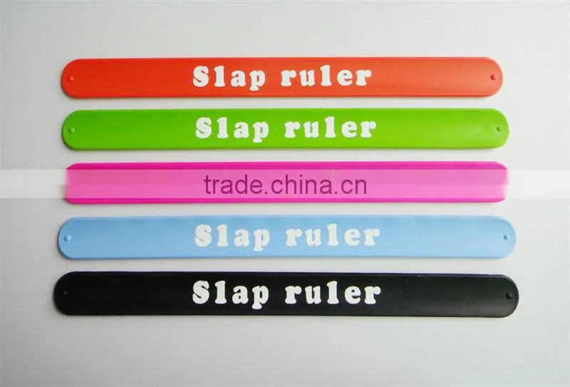 Debossed logo silicone reflective slap bracelets
