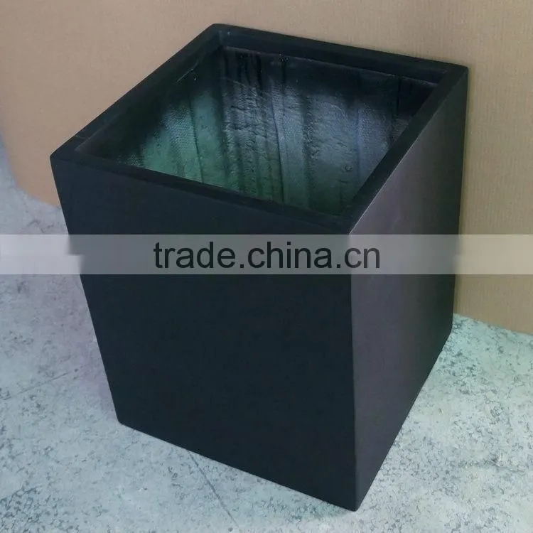 Square planter