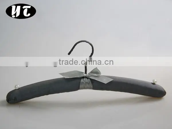 HA1249 high quality antislip gray fabric satin hangers