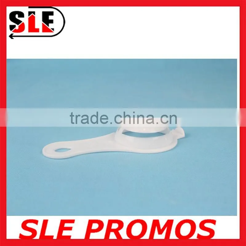 Hot Sale Promotional Kitchen Tool Egg Divider,Factory Food GradeHigh Quality Yolk Separator,Wholesale Plastic Egg Extractor