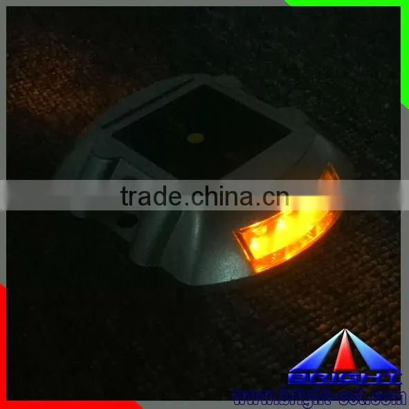 8KN LED Solar Road Stud, LED Traffic Signs 5 Years Warranty, LED Road Stud 10 Hours per night