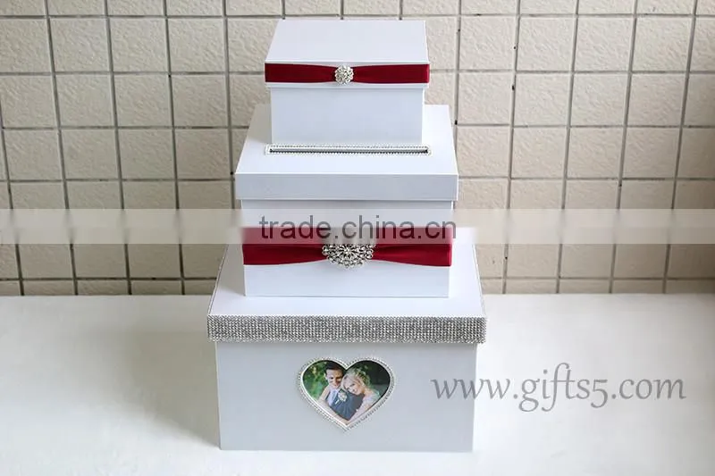 Elegant card holder with photo frame for any event