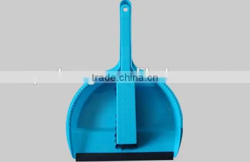 mini dust pan with brush