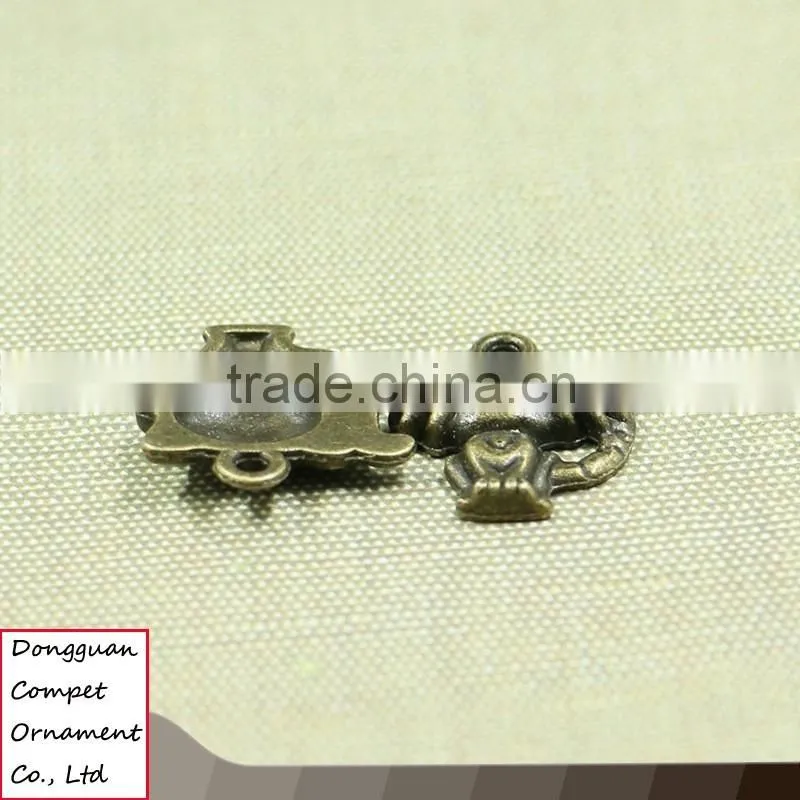 Compet wholesale jewelry accessories zinc alloy ancient bronze cute cat pendant