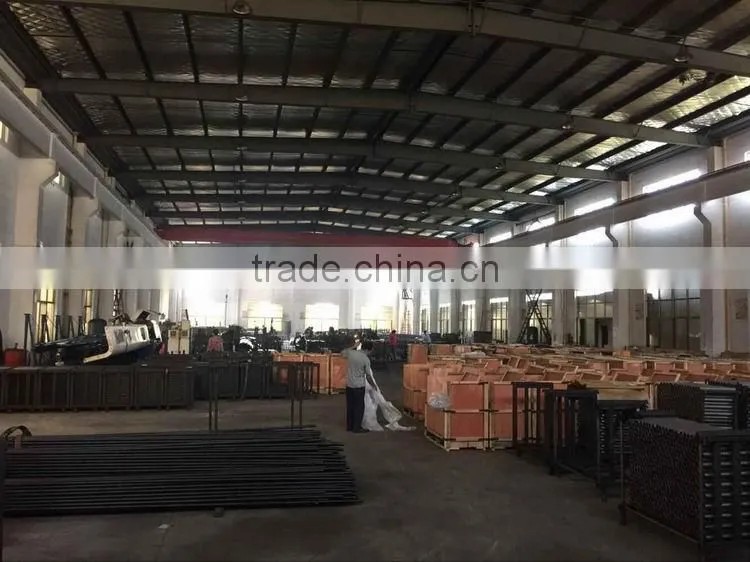 Light weight seamless galvanized steel pipes