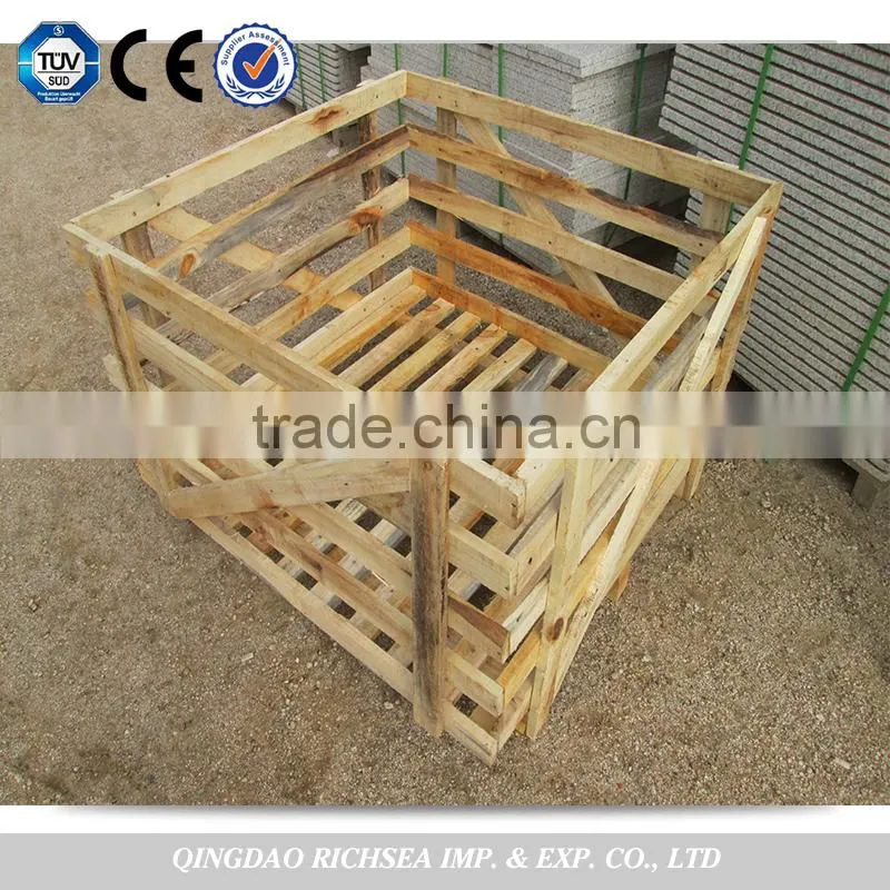 Cloudy white marble tile