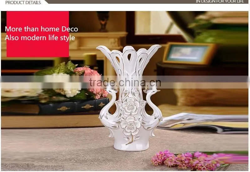 Modern home decor ceramic craft couple decorative peacock vase for table