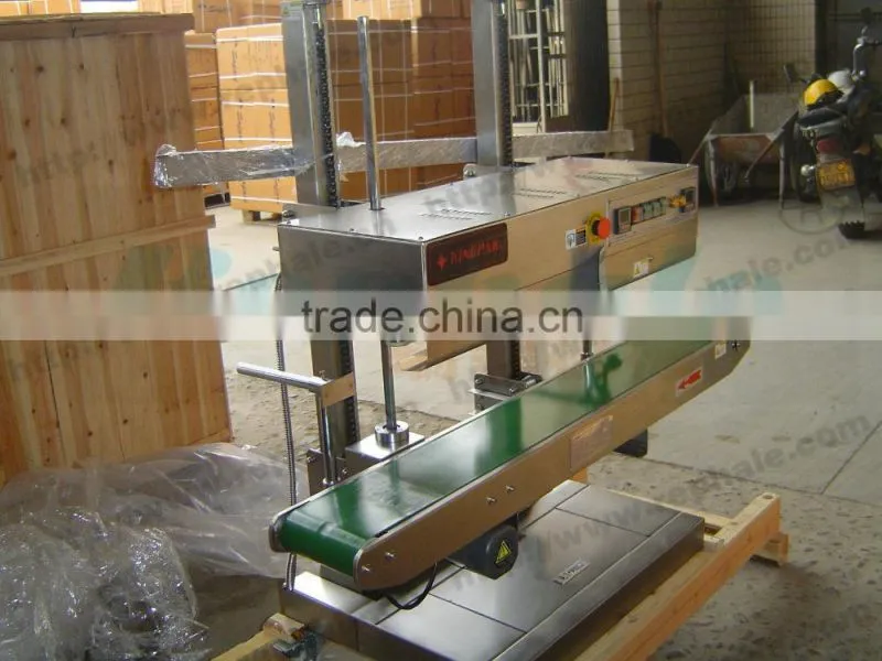 Automatic packaging machines