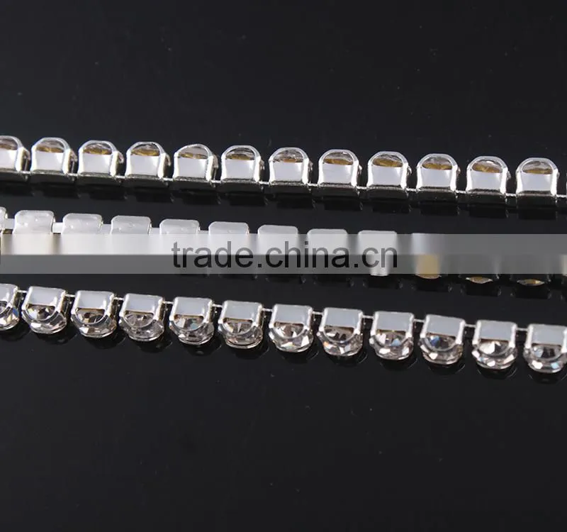 Newly fashion design crystal rhinestone wholesale cup chain