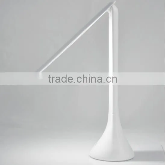 Rechargeable dimmable reading lamps for office