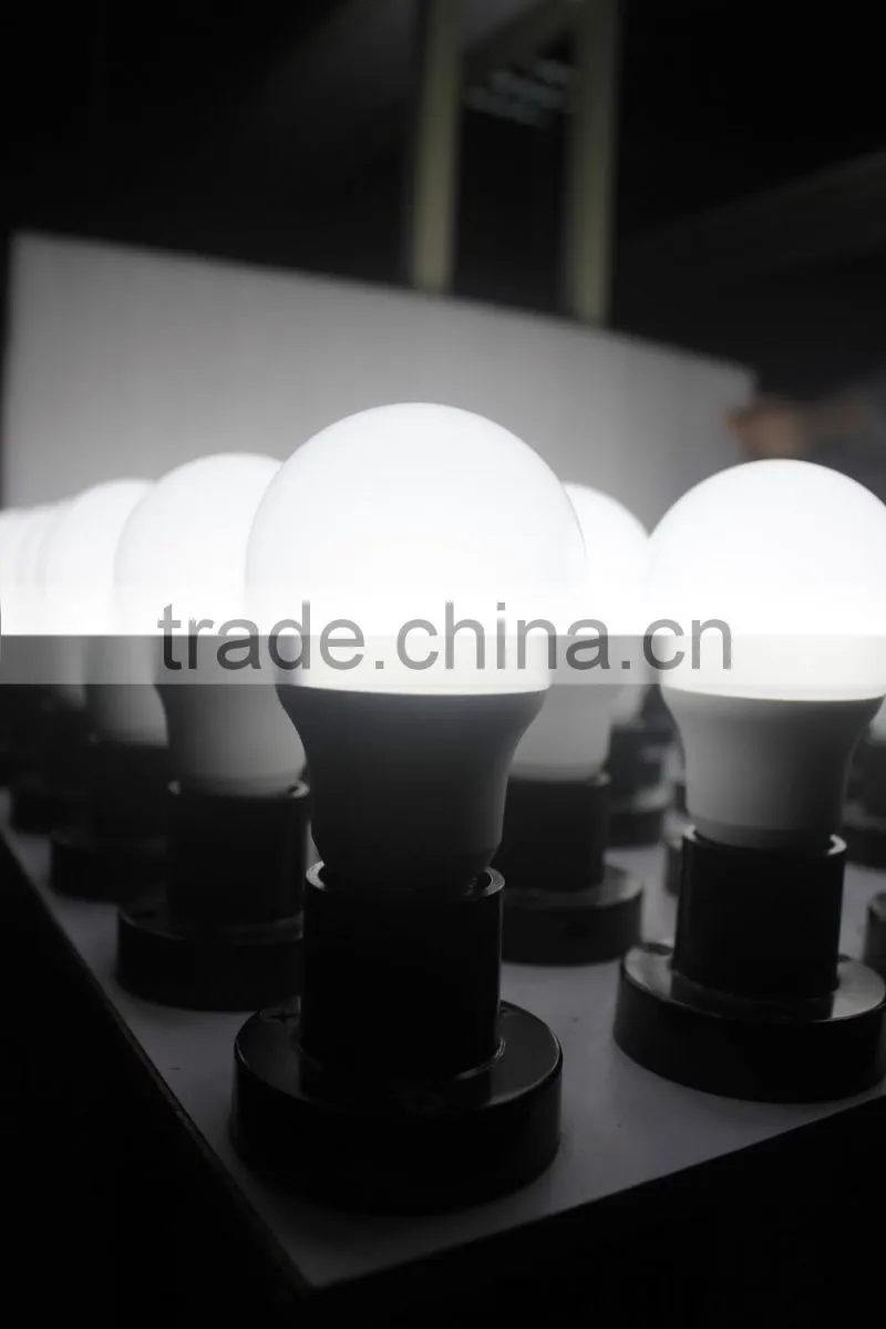 High quality competitive price 9W E27/B22 Ra>80 SMD 2835 led bulb light