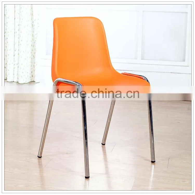 Stackable plastic dining chair with steel frame in dining chair